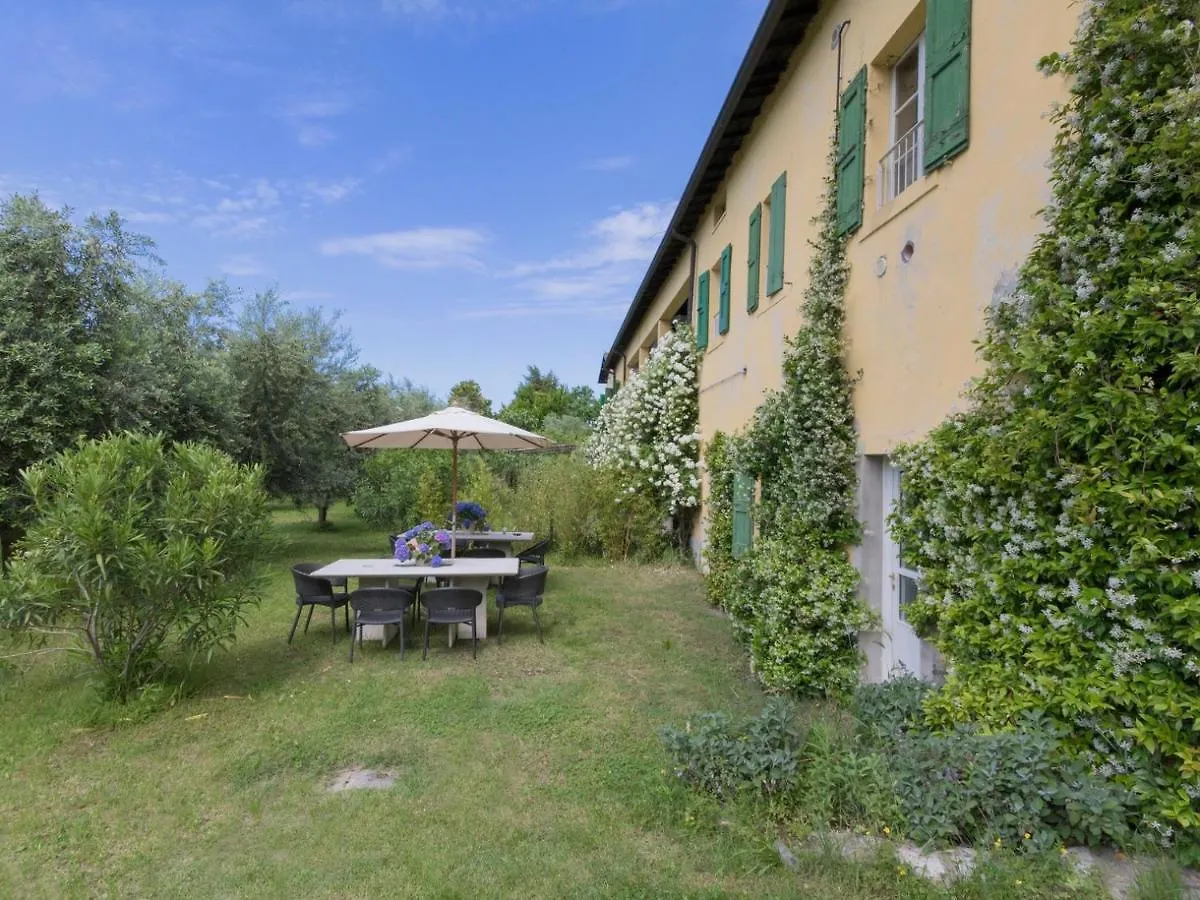 Apartment Tenuta Naiano Raffaello location